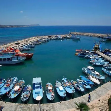 Βίλα The Complete Guide To Renting Your Exclusive Holiday In Pernera With Private Pool And Close To The Beach, Pernera 1233 *