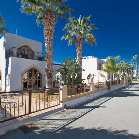 The Complete Guide To Renting Your Exclusive Holiday In Pernera With Private Pool And Close To The Beach, Pernera 1233 Βίλα Πρωταράς