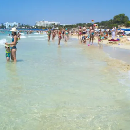 The Complete Guide To Renting Your Exclusive Holiday In Pernera With Private Pool And Close To The Beach, Pernera 1233 Βίλα *
